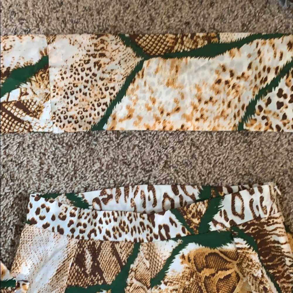 Two piece - Picture 3 of 3